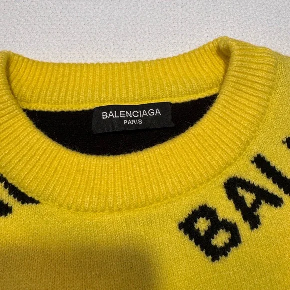 Vibrant Yellow Knit sweater - Picture 3 of 7